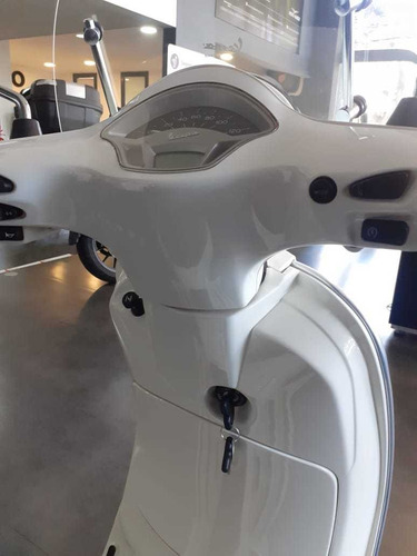 Vespa Vxl 150 Blanca Motoplex San Isidro