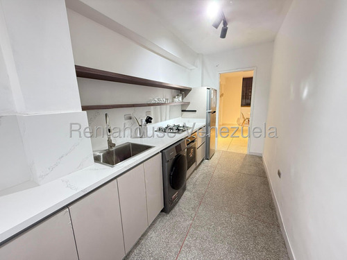 Alquiler De Apartamento En Chacao #25-24860
