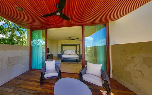 Villa En Venta En Playa Del Carmen Riviera Maya Alrz6485