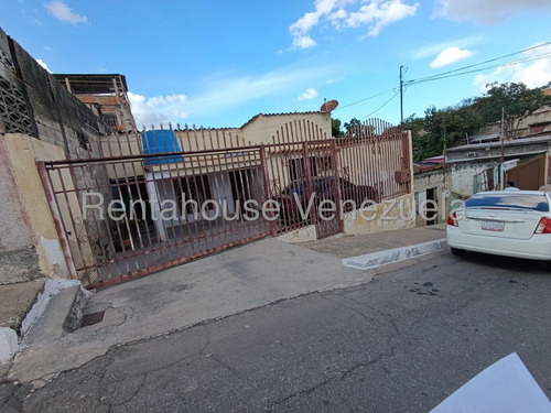 %% Raiza Suarez Vende Linda Casa Cómoda Y Acogedora En Zona Céntrica De Barquisimeto 2 5 1 5 9 3 7 Posee 5 Habitaciones 2 Baños Sin Cortes De Luz Y Estacionamiento Para 2 Vehículos Comunícate