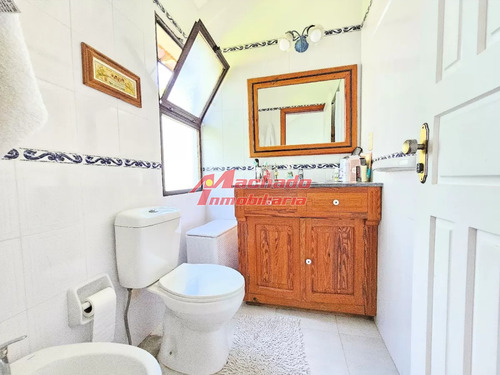 Casa En Venta De 2 Dormitorios Y Medio En Punta Del Este