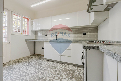 Casa Con Uso Habitacional Y Comercial En Ñuñoa