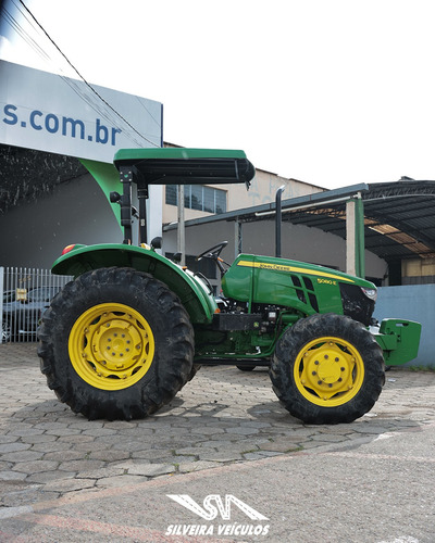 Trator John Deere 5080 E - Ano: 2023 - 4 X 4