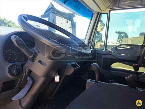 Iveco Tector 240e30 6x2 Teto Alto Gabinado No Sider 11,50