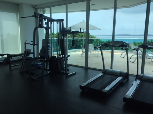 Imagen 16 de 17 de Venta Apartamento De Tres Alc Frente Al Mar Castillogrande