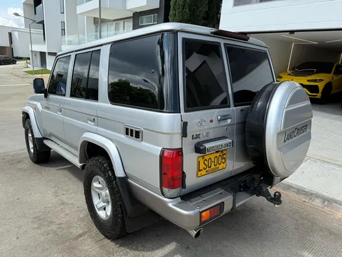 Toyota Land Cruiser Vdj76 Lx 2022 Diesel V8 Blindada