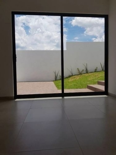 Imagen 7 de 14 de Preciosa Residencia En Renta - Villas Del Mesón, Una Planta