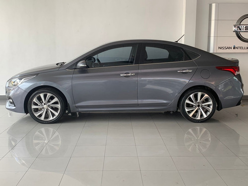 Imagen 8 de 15 de Hyundai Accent Gls 2018