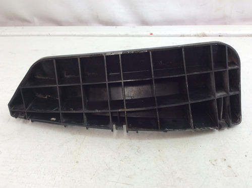 Guia Izquierda Fascia Trasera 2 Suzuki Kizashi Mod 10-16 (Usado)
