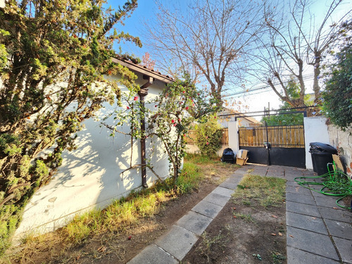 Plaza Ñuñoa | 4d | 3b | 3 Est | 435m2 Terr. | Bajo Tasación