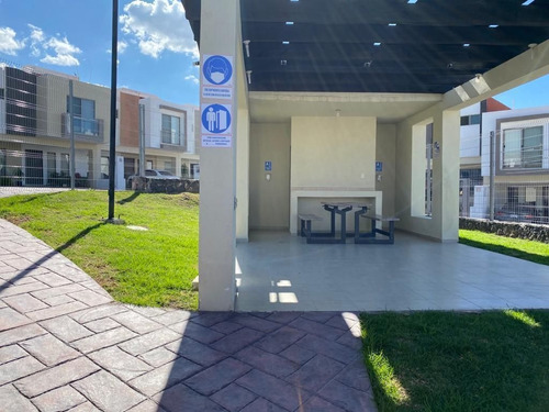 Imagen 5 de 14 de Se Vende Casa En Colinas Del Mirador, 3 Recamaras, 2.5 Baños