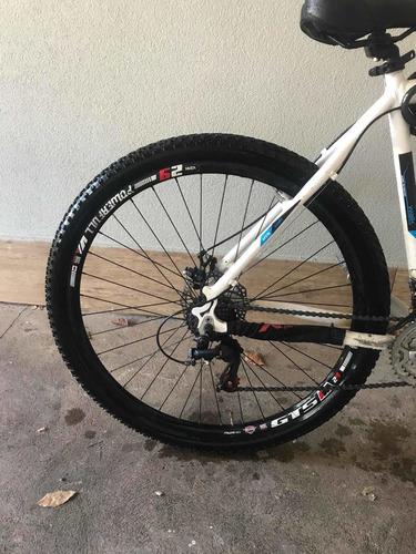 Imagem 4 de 5 de Vende-se Bicicleta Gts Aro 29