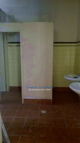 Venta Edificio Ciudad Vieja. 2575 M2 Con Garage