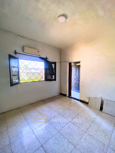 Venta | ¡gran Oportunidad! Apartamento Tipo Casa Con Patio Y Potencial De Ampliación En Curva De Maroñas