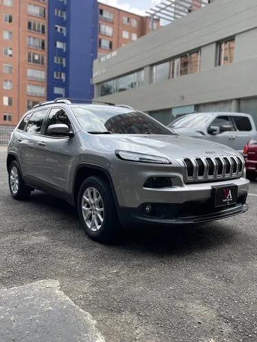 Jeep Cherokee 3.2 Longitude