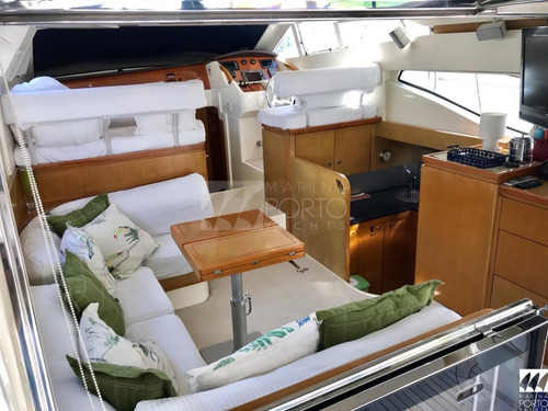 Imagem 6 de 9 de Ferretti 50