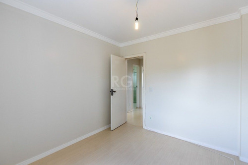 Casa Em Hípica Com 3 Dormitórios - Lu431789