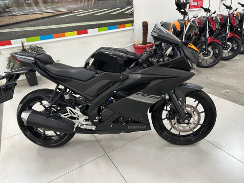 Yamaha Yzf R15 2024 / 6.647 Km