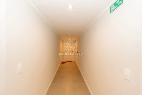 Altos De Piriápolis- Apartamento En Alquiler Anual, Frente Al Mar, Vista Inmejorable. Dos Dormitorios Uno De Ellos En Suite. No Dudes En Consultar