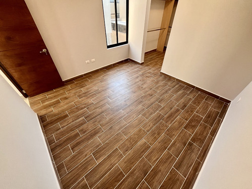 Casa Nueva En Renta, Condominio Premium Con Increíbles Amenidades, Zakia, Qro. Am