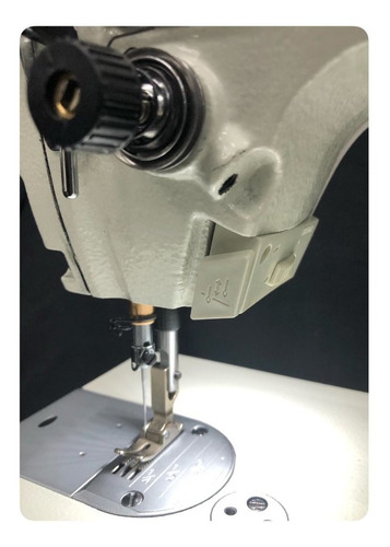 Imagen 2 de 4 de Maquina Recta Marca Hercules Motor Ahorrador Servo Led 110v