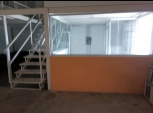 Imagen 3 de 10 de Galpón Y Apartamento