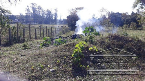 Terreno - Conjunto Primeiro De Maio - Ref: 10910 - V-10910