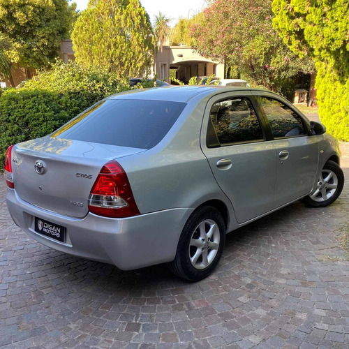 Toyota Etios 2015 1.5 Xs 4 P