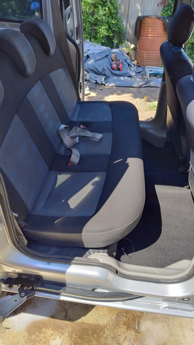 Renault Kangoo 1.6 Ath Plus Da Aa Cd Pk 2P