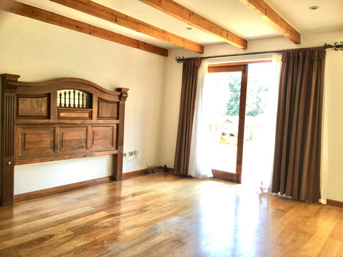 Espectacular Casa, Excelente Estado, Ubicación Interior