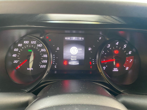 Fiat Cronos 1.8 Precision 16v Flex Aut. 4p marchas