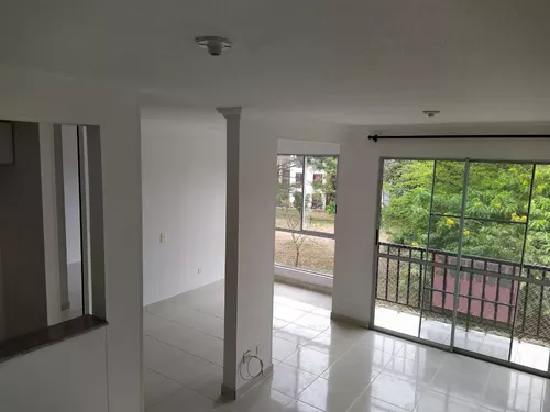 Venta De Apartamento Brisas De Los Álamos, Norte De Cali 7004.