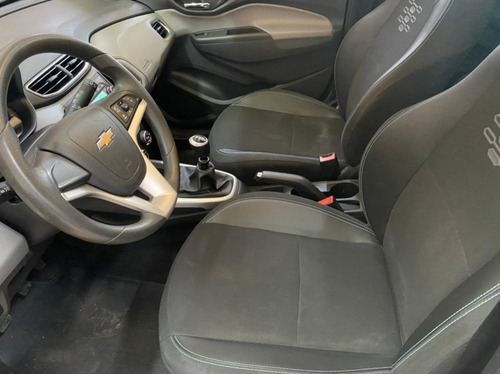 Imagem 3 de 5 de Chevrolet Onix Lt