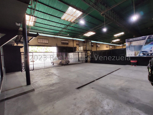 Galpón En Alquiler Comercial Industrial Almacén Bodega Excelente Zona Fácil Acceso Cuenta Con Amplias Bodegas Para Almacenamiento Nela 23-32296