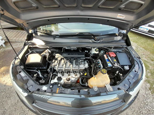 Imagen 12 de 14 de Chevrolet Onix 1.4 Lt Año 2016