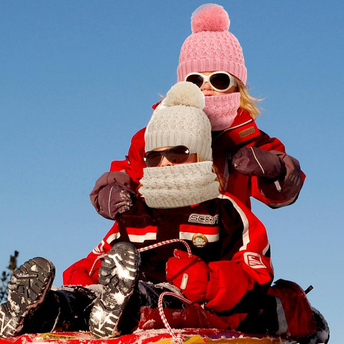 Conjunto De Invierno Gorro Mitones Bufanda Forro Polar Color Diseño De La Tela