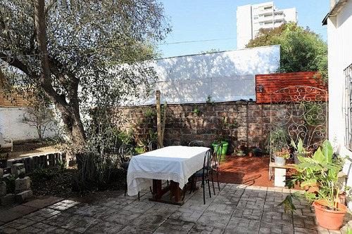 Venta Casa Pedro De Valdivia-zañartu / Ñuñoa / 14.000 Uf