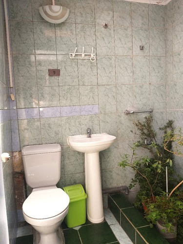 Casa De Un Piso Solida Pareo Simple Paradero 12