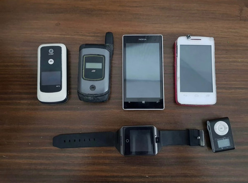 Lote De Celulares Para Piezas O Reparar Dorado
