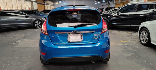 Ford Fista Titanium 1.6 Mt