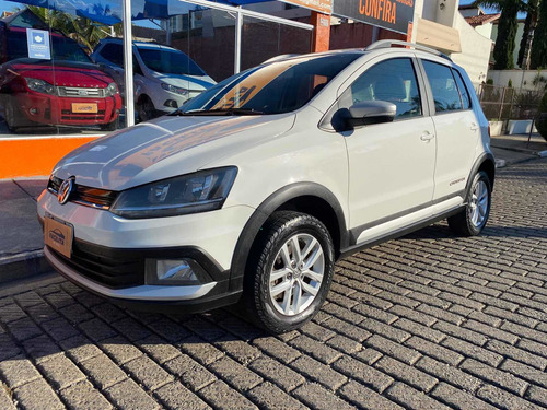 Imagem 1 de 15 de Volkswagen Crossfox 2016 1.6 16v Msi Total Flex I-motion 5p