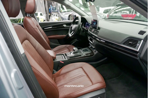 Audi Q5 2.0 L4 Dynamic S-Tronic At