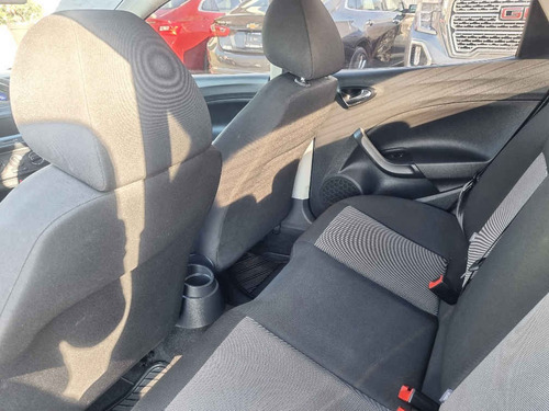 Imagen 10 de 11 de Seat Ibiza 2017 5p Reference Blitz L4/1.6 Man