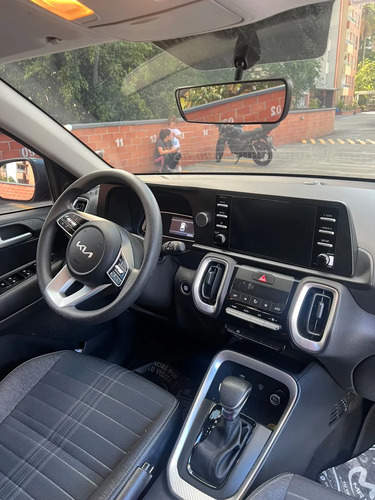 Kia Sonet 1.5 Vibrant At (Ivt)