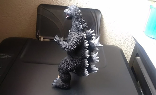 2007 Toho Bandai Godzilla Vinyl No Tail Figure 18 Cms (Usado)