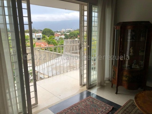 Imagen 12 de 13 de Casa Con Mucho Potencial Para Remodelar En Cumbres De Curumo Caracas 22-24516