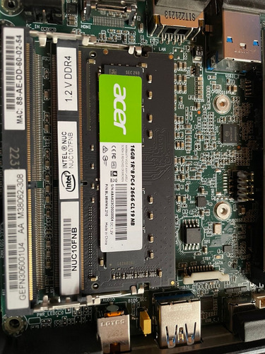 Intel Nuc Nuc10fnk Core I7-10710u 16gb Ram Ssd 500gb (Usado)