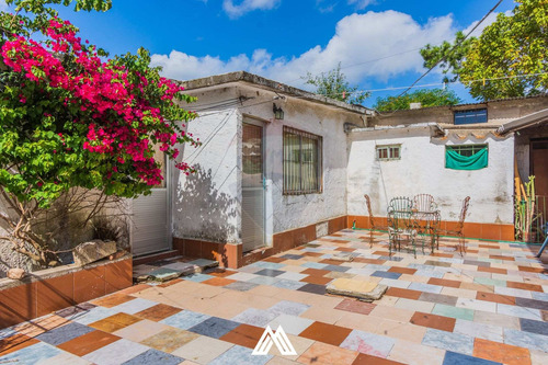 Venta-casa Esq.-3 Dorm-gge-local-lomas De Solymar
