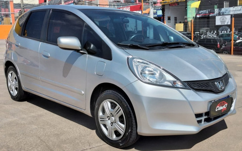 Imagem 2 de 4 de Honda Fit