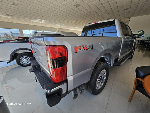F-250 Xlt,diesel 6.7 L V8,ta